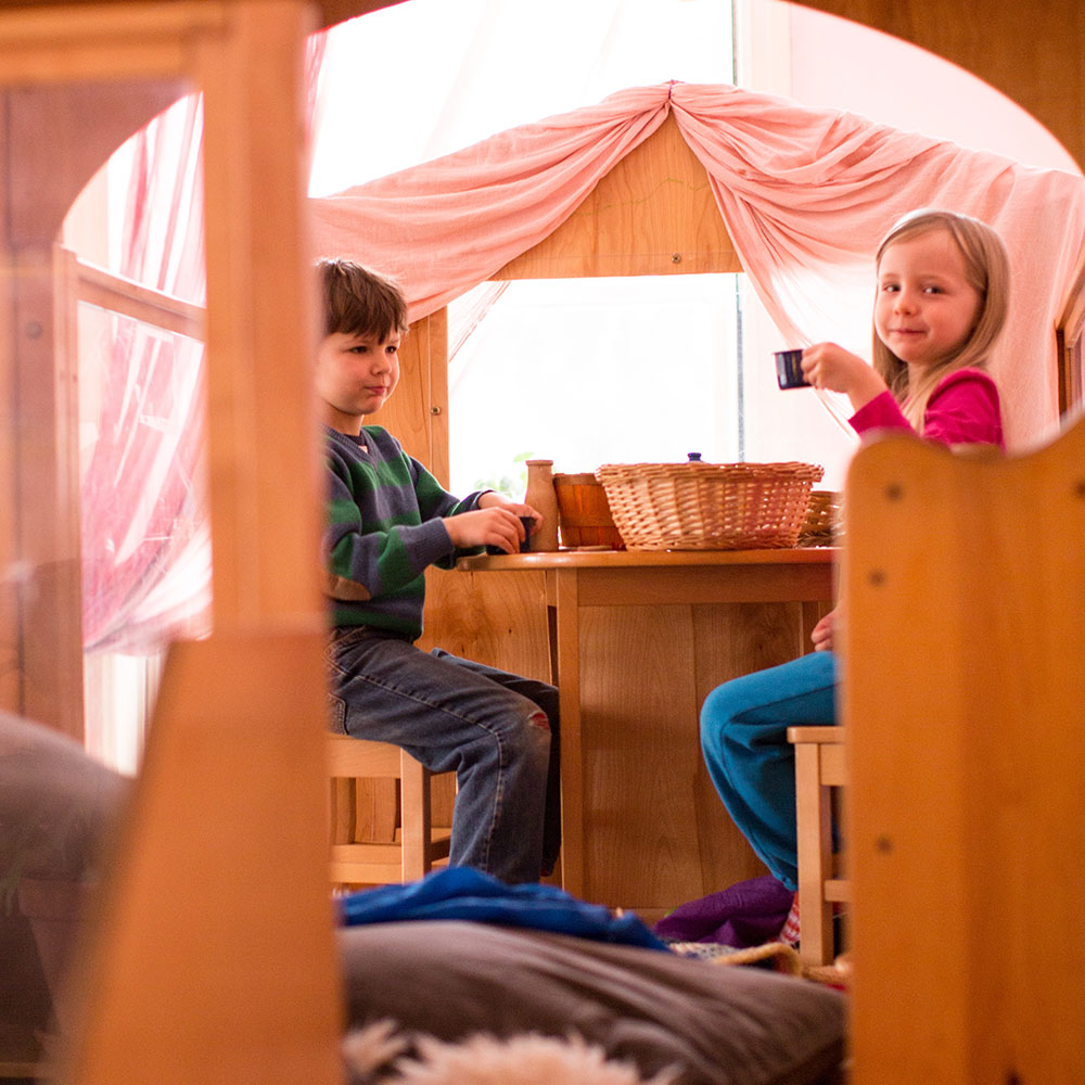 When and How is Reading Taught in a Waldorf School? - Susquehanna Waldorf  School